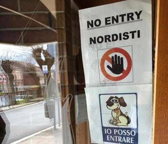 Coronavirus, 'no entry Nordisti': in Calabria bar chiude a chi rientra dal Nord Coronavirus, 'no entry Nordisti': in Calabria bar chiude a chi rientra dal Nord