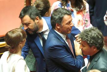 Tutta Italia zona rossa, Renzi e Salvini d'accordo