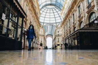 Lombardia non riapre le librerie: Libri solo nei supermercati Lombardia non riapre le librerie: Libri solo nei supermercati