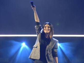 Coronavirus, Laura Pausini: Uniti siamo esempio per tutti Coronavirus, Laura Pausini: Uniti siamo esempio per tutti