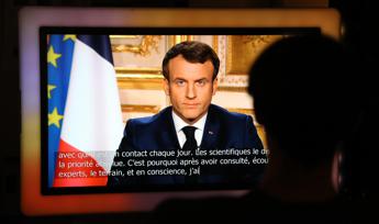 Coronavirus, Macron parlerà alla Francia lunedì alle 20.02