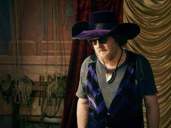 In radio Zucchero con 'Sarebbe questo il mondo' invoca la genuinità In radio Zucchero con 'Sarebbe questo il mondo' invoca la genuinità