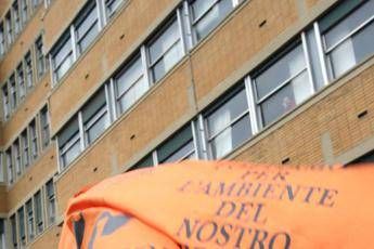 Coronavirus, Costa: Confermato caso al ministero Ambiente Coronavirus, Costa: Confermato caso al ministero Ambiente