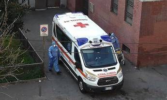 Coronavirus, Borrelli: Picco forse tra 2 settimane Coronavirus, Borrelli: Picco forse tra 2 settimane