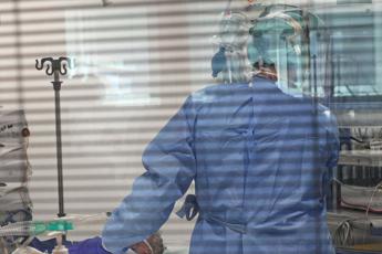 L'anestesista del paziente 1: Quel giorno da sola faccia a faccia col virus