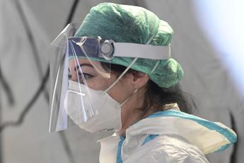Coronavirus, tre milioni di mascherine in arrivo in Italia
