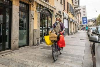 Mobilità post Covid, in Italia meno autobus e più bici