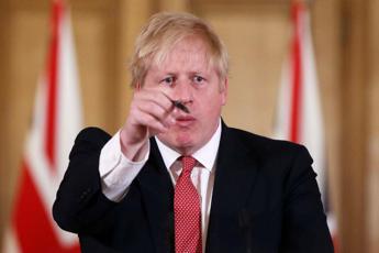 Boris Johnson: Sono positivo al coronavirus