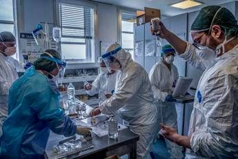 Coronavirus, Guerra (Oms): Tutelare di più medici e infermieri Coronavirus, Guerra (Oms): Tutelare di più medici e infermieri