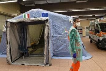 Coronavirus, terzo giorno con meno contagi ma sale numero morti Coronavirus, terzo giorno con meno contagi ma sale numero morti