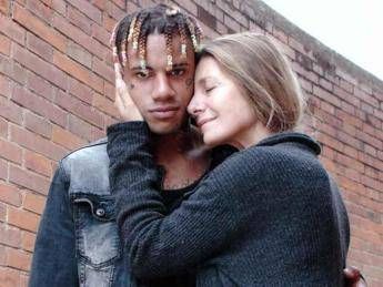 Coronavirus, sorella Rossi Stuart: 'Mio figlio a Rebibbia, da 12 giorni non so come sta'' Coronavirus, sorella Rossi Stuart: 'Mio figlio a Rebibbia, da 12 giorni non so come sta''