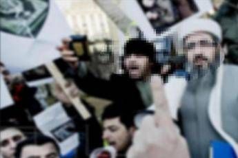 Terrorismo, estradato in Italia il mullah Krekar Terrorismo, estradato in Italia il mullah Krekar
