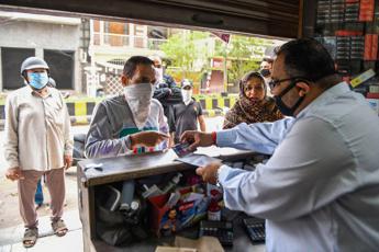 Coronavirus India, superati 200mila casi: record di contagi in un giorno