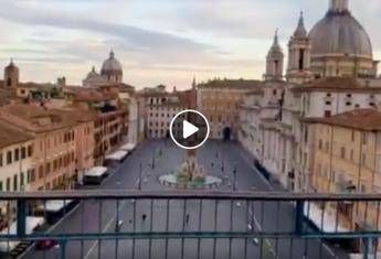 Le note di Ennio Morricone scaldano Piazza Navona/Video Le note di Ennio Morricone scaldano Piazza Navona/Video