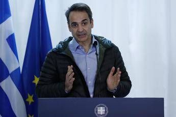 Coronavirus, premier Grecia: ministri si dimezzino stipendio Coronavirus, premier Grecia: ministri si dimezzino stipendio