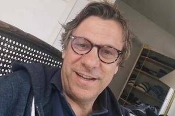 Coronavirus, Nicola Porro: Sono guarito! Il virus peggiore è il panico Coronavirus, Nicola Porro: Sono guarito! Il virus peggiore è il panico