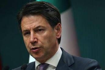 Conte: Fase 2 non è liberazione dal virus, non possiamo mollare Conte: Fase 2 non è liberazione dal virus, non possiamo mollare