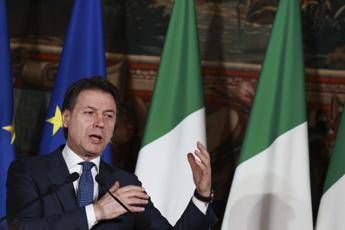 Il sondaggio: Conte ancora leader più amato Il sondaggio: Conte ancora leader più amato