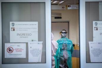 Brusaferro: Curva contagi in calo, ma è ancora fase epidemica