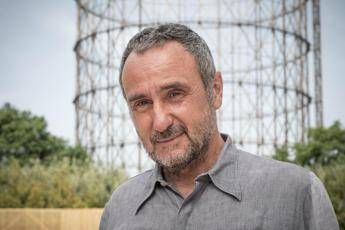 Coronavirus, Giorgio Barberio Corsetti: Una guerra senza guerra ma il teatro ci salverà Coronavirus, Giorgio Barberio Corsetti: Una guerra senza guerra ma il teatro ci salverà