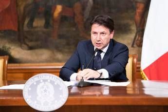 Conte: Non firmiamo Mes, lottiamo per eurobond