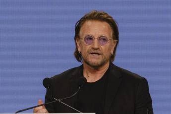 Coronavirus, U2 donano 10 milioni a sanità Irlanda Coronavirus, U2 donano 10 milioni a sanità Irlanda