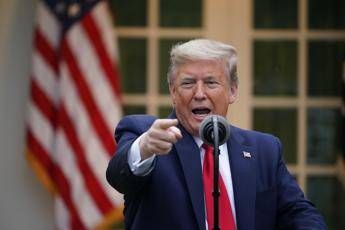 Trump ancora contro Fauci: Sulle scuole non siamo d'accordo Trump ancora contro Fauci: Sulle scuole non siamo d'accordo