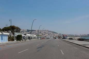 Coronavirus, l'inviata a Napoli: Non siamo fortunati, nessuno in strada Coronavirus, l'inviata a Napoli: Non siamo fortunati, nessuno in strada