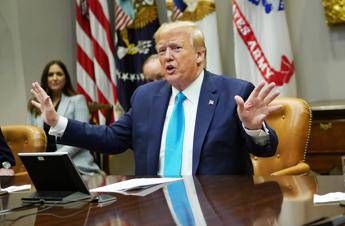 Coronavirus, Trump: Picco superato, si riapre Coronavirus, Trump: Picco superato, si riapre