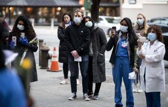 Covid, in Usa è nuovo record di casi in un giorno Covid, in Usa è nuovo record di casi in un giorno