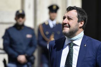 Salvini: Non ne posso più delle mascherine