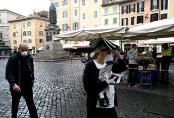 Fase 2, Crisanti: Aspettare ancora, possibili altri contagi Fase 2, Crisanti: Aspettare ancora, possibili altri contagi