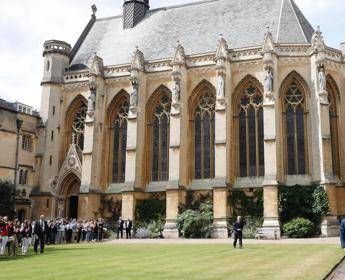 Coronavirus, a Oxford da giovedì primi test vaccino su umani Coronavirus, a Oxford da giovedì primi test vaccino su umani