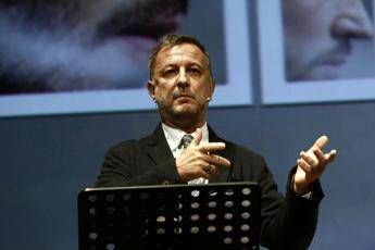 Piroso: Morto mio padre, calabrese onesto. Provo pena per Feltri Piroso: Morto mio padre, calabrese onesto. Provo pena per Feltri