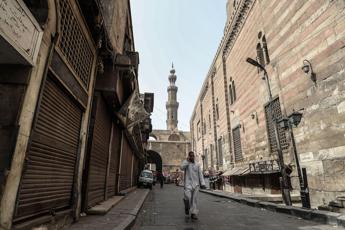 Egitto, arresti a marcia religiosa che nega il virus