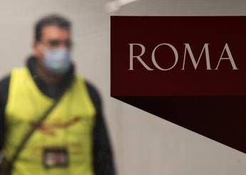 Roma, Raggi: In fase 2 su bus un quarto dei passeggeri Roma, Raggi: In fase 2 su bus un quarto dei passeggeri