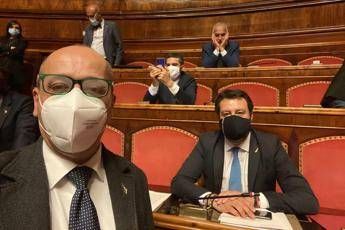 Salvini in diretta dal Senato: Chiediamo piano, Conte venga a spiegare Salvini in diretta dal Senato: Chiediamo piano, Conte venga a spiegare