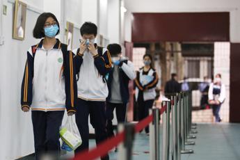 Coronavirus, 58.000 studenti tornano a scuola a Wuhan