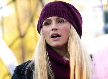 Hunziker: Io e Botteri ci siamo sentite, mi ha mandato bellissimo video messaggio Hunziker: Io e Botteri ci siamo sentite, mi ha mandato bellissimo video messaggio