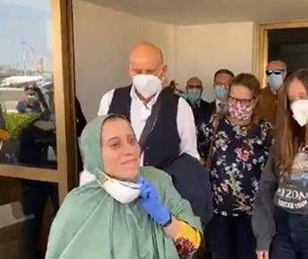 Silvia Romano 'si è convertita', lo dicono fonti di intelligence Silvia Romano 'si è convertita', lo dicono fonti di intelligence