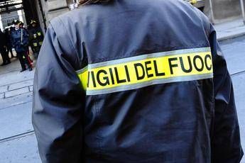 Troppo bassa per fare il vigile del fuoco, l'Onu condanna l'Italia Troppo bassa per fare il vigile del fuoco, l'Onu condanna l'Italia