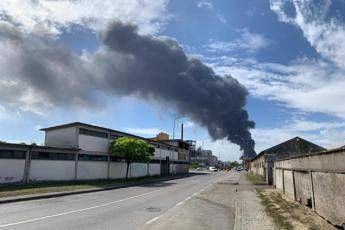 Incendio Marghera, sui social la paura e la rabbia dei residenti