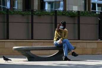 Coronavirus, l'Olanda ai single: trovatevi un 'compagno di letto' Coronavirus, l'Olanda ai single: trovatevi un 'compagno di letto'