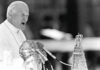 Wojtyla, il fotografo: Mai perso un giorno di lavoro in 27 anni Wojtyla, il fotografo: Mai perso un giorno di lavoro in 27 anni