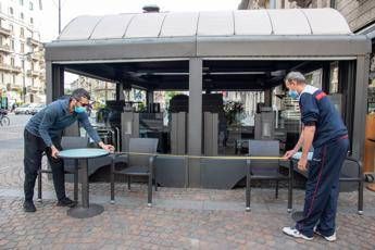 Fase 2, riaprono bar, ristoranti e negozi: le regole Fase 2, riaprono bar, ristoranti e negozi: le regole