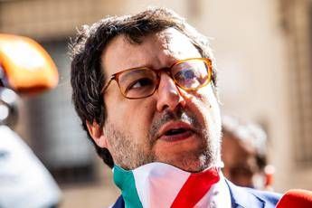 Salvini: I ristoratori mi dicono che la Castelli è una cretina, hanno ragione