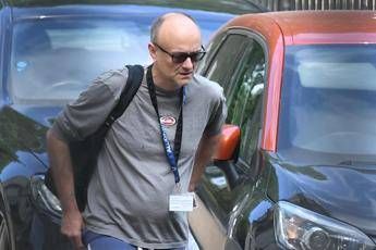 Coronavirus, interrogato consigliere Johnson per violazione della quarantena Coronavirus, interrogato consigliere Johnson per violazione della quarantena