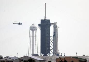 SpaceX, meteo cancella lancio: tutto rinviato a sabato SpaceX, meteo cancella lancio: tutto rinviato a sabato