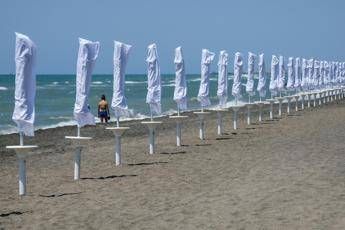 Mancano i bagnini, vietato fare il bagno al Circeo Mancano i bagnini, vietato fare il bagno al Circeo