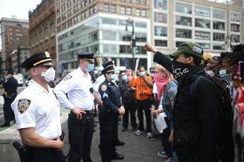 Proteste a New York per morte George Floyd, almeno 72 arresti Proteste a New York per morte George Floyd, almeno 72 arresti